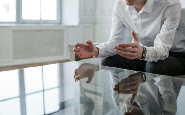 Menos de 30% dos funcionários brasileiros consideram suas lideranças preparadas para a gestão